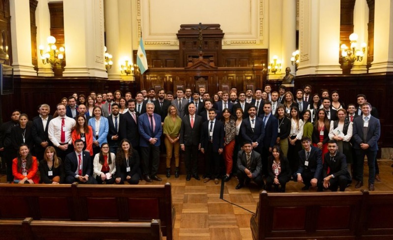 Convocan a jvenes a participar en el Seminario Pas Federal